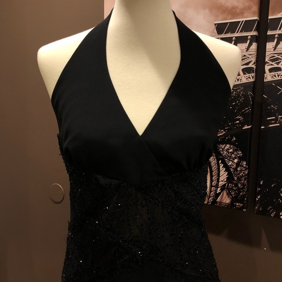 Halter dress - Picture 2 of 7